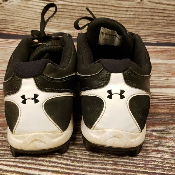 Under Armour boys cleats size 8.5 Pre-owned - Picture 2 of 5